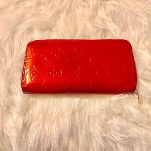 Louis Vuitton Red Vernis Zippy Wallet